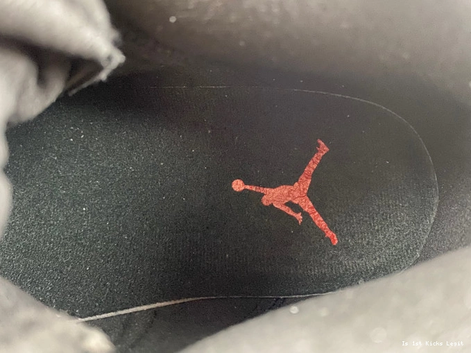 414571-062 13 Jordan Playoffs Air 0711
